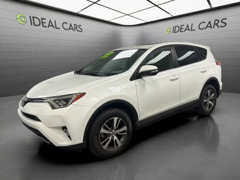Used 2018 Toyota RAV4 XLE w/ All Weather Liner Package FWD image 1