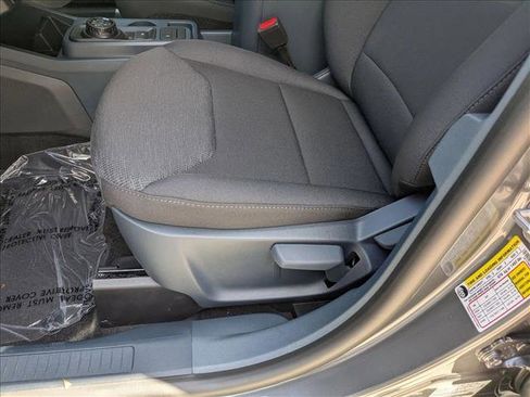 New 2025 Ford Maverick XL image 4