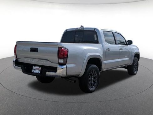 Used 2022 Toyota Tacoma SR5 w/ SR5 Appearance Package (SM) RWD image 6