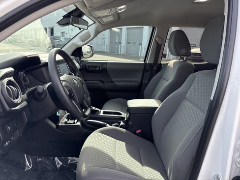 Used 2023 Toyota Tacoma SR image 18