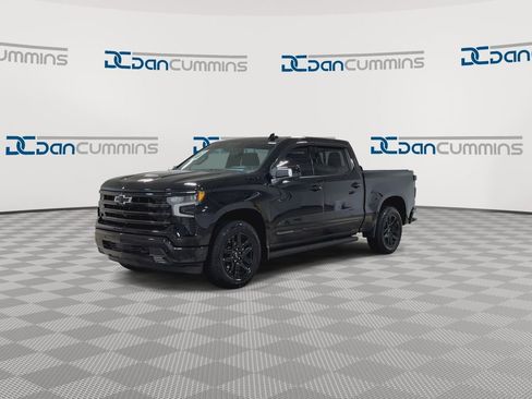 Used 2025 Chevrolet Silverado 1500 High Country w/ Midnight Edition image 5