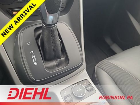 Used 2016 Ford Escape SE w/ SE Chrome Package image 10