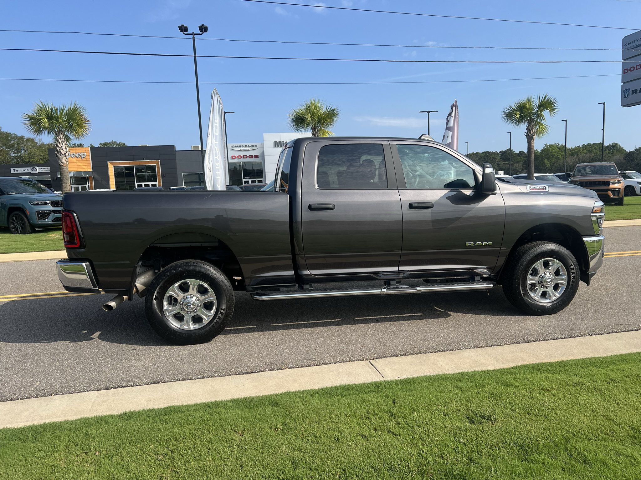 Certified 2026 RAM 2500 Big Horn AWD/4WD image 4