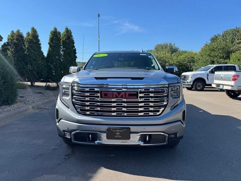 Used 2024 GMC Sierra 1500 Denali AWD/4WD image 3