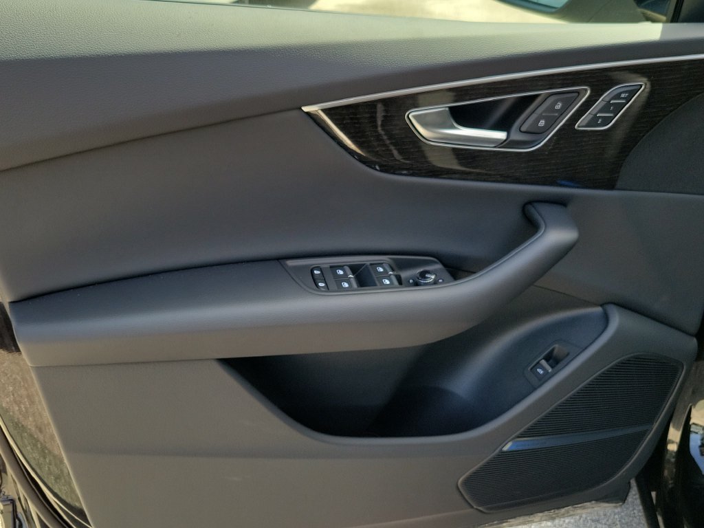 New 2027 Audi Q8 Premium AWD/4WD image 19
