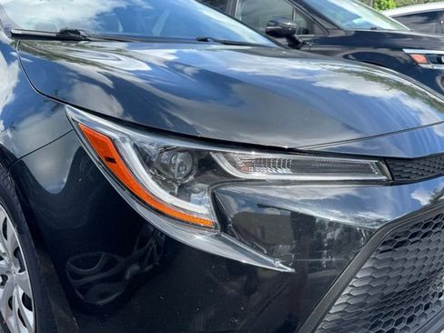 Used 2021 Toyota Corolla LE FWD image 9