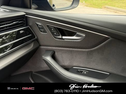Used 2024 Audi RS Q8 AWD/4WD image 37