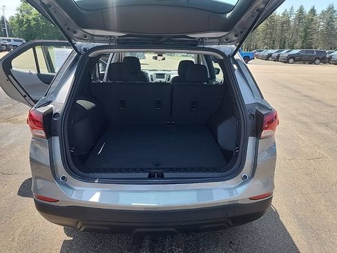 Used 2024 Chevrolet Equinox LS FWD image 19