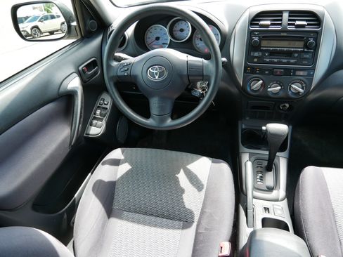Used 2004 Toyota RAV4 4WD image 9