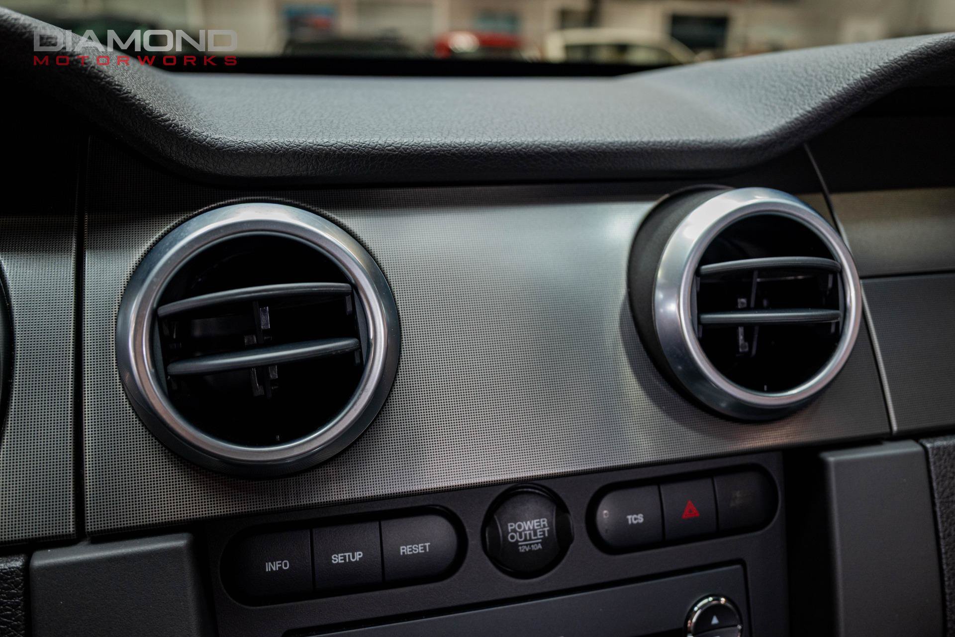 Used 2009 Ford Mustang Shelby GT500 RWD image 85