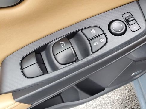 Certified 2024 Nissan Sentra SV w/ SV Premium Package image 16