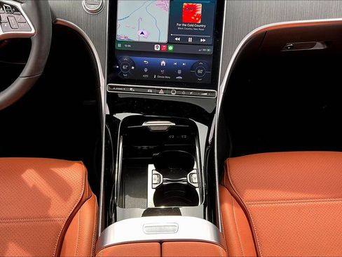 Used 2025 Mercedes-Benz C 300 4MATIC Sedan image 24