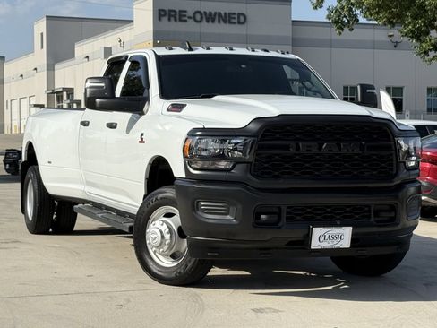 Used 2024 RAM 3500 Tradesman AWD/4WD image 2