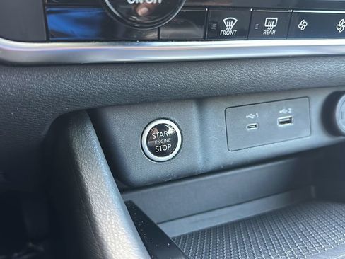Used 2023 Nissan Rogue SV FWD image 26
