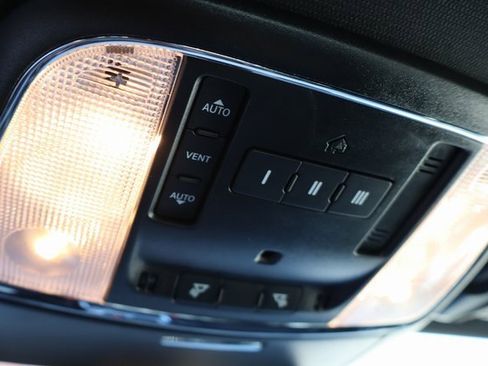 Used 2023 Dodge Charger Scat Pack image 27