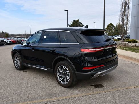 Used 2024 Lincoln Corsair Premiere image 4