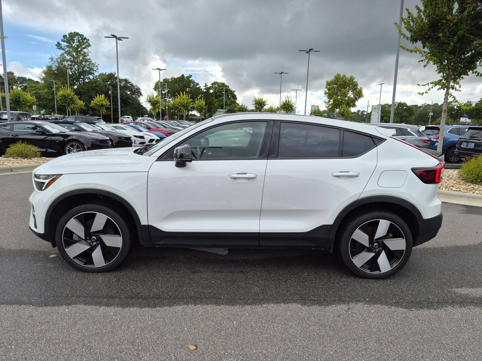 Used 2023 Volvo C40 P8 Recharge Ultimate w/ Protection Package Premier AWD/4WD image 6