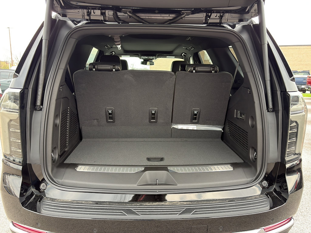 New 2026 Chevrolet Tahoe Premier w/ Sun And Tow Package AWD/4WD image 6