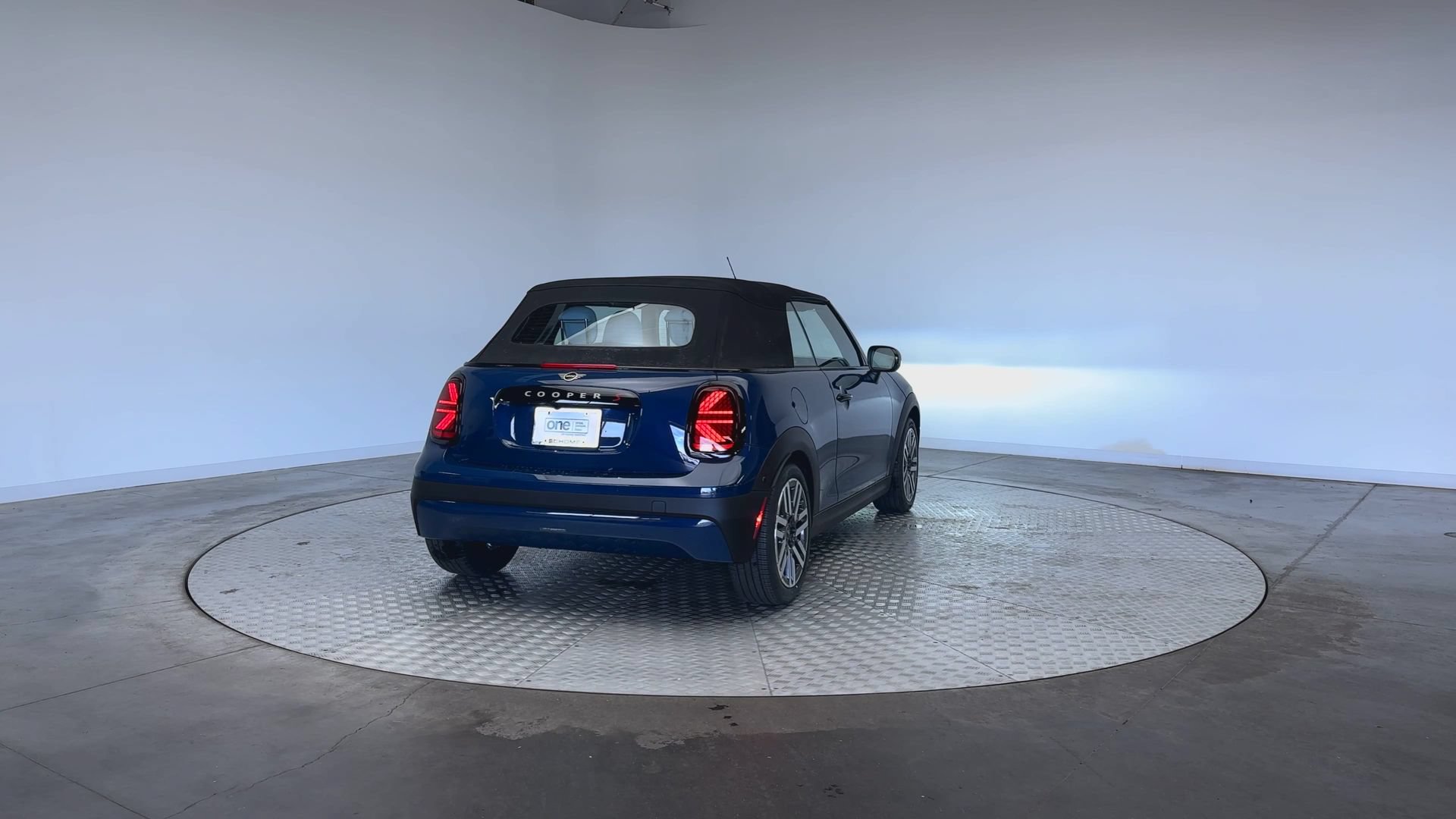 Certified 2026 MINI Cooper S FWD image 8