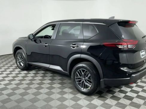 New 2025 Nissan Rogue S image 7