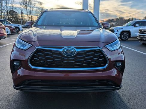 Used 2021 Toyota Highlander Limited image 8