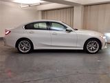 Used 2025 BMW 330i xDrive Sedan w/ Premium Package image 4