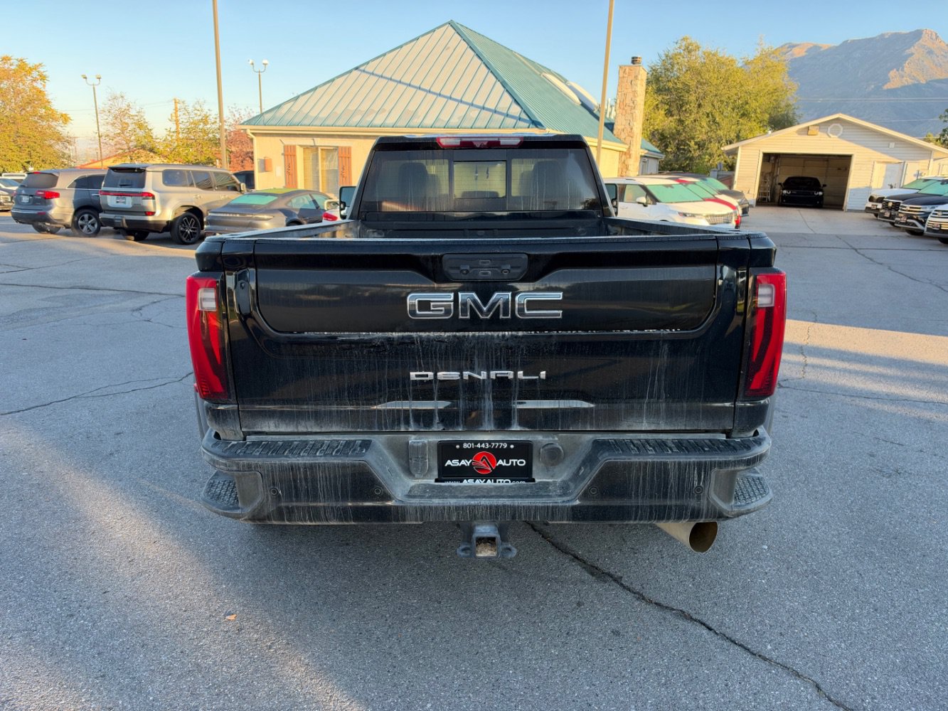 Used 2024 GMC Sierra 3500 Denali Ultimate AWD/4WD image 4