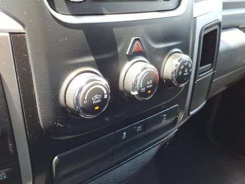 Used 2020 RAM 1500 Warlock AWD/4WD image 16