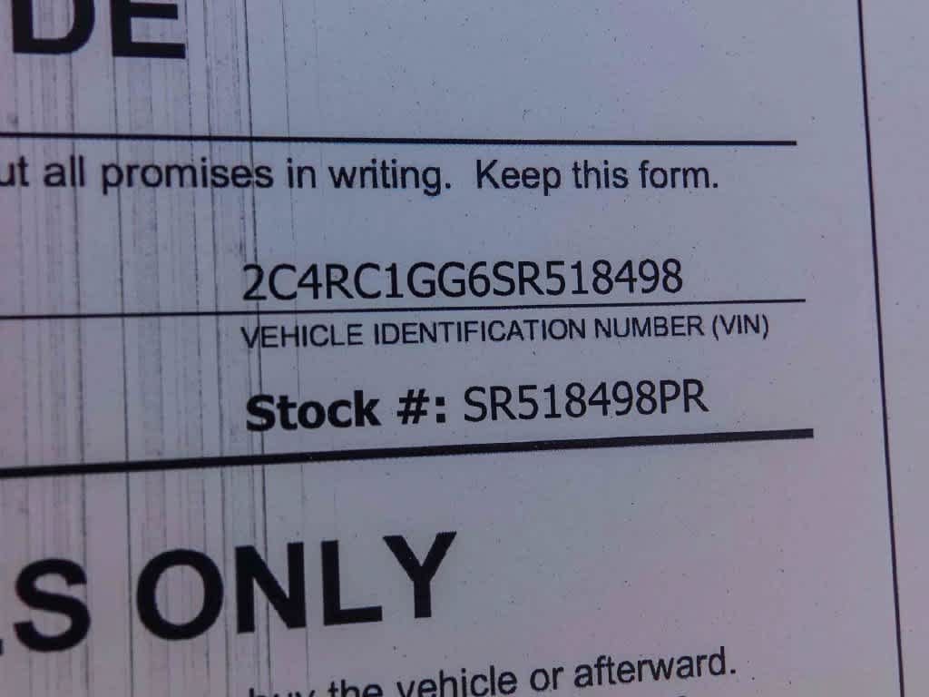Used 2025 Chrysler Pacifica Limited FWD image 28
