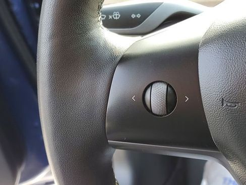 Used 2021 Tesla Model 3 Standard Range Plus image 13