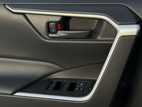 Used 2023 Toyota RAV4 LE image 20