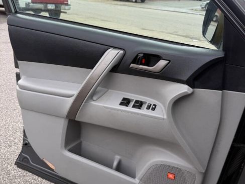 Used 2008 Toyota Highlander Sport image 22