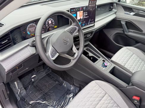 New 2026 Volkswagen Tiguan S image 11