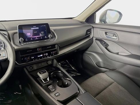 Certified 2026 Nissan Rogue SV w/ Cold Weather Package FWD image 24