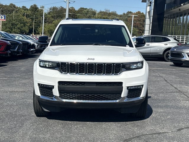 Used 2022 Jeep Grand Cherokee L Limited AWD/4WD image 17