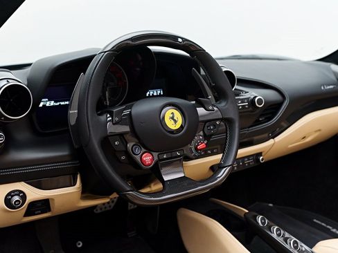 Used 2022 Ferrari F8 Tributo image 47