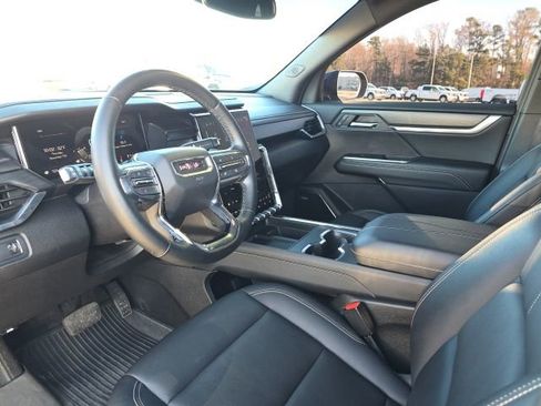 Used 2024 GMC Acadia Elevation image 23