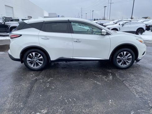 Used 2016 Nissan Murano S image 8