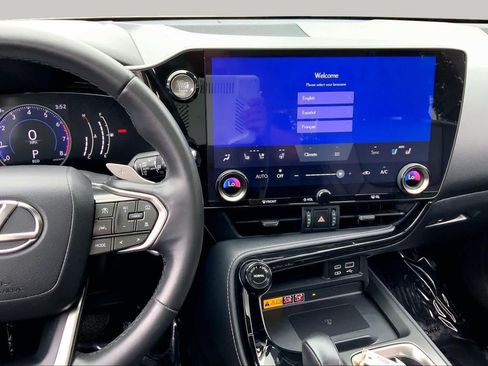 Used 2023 Lexus NX 350 AWD image 7