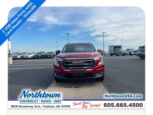 Used 2024 GMC Terrain AT4 AWD/4WD image 3