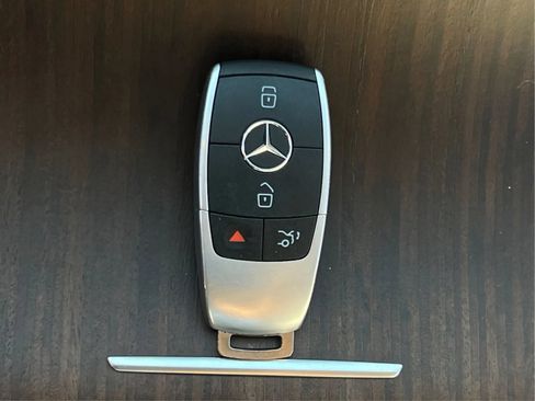 Used 2020 Mercedes-Benz C 300 4MATIC Sedan image 42