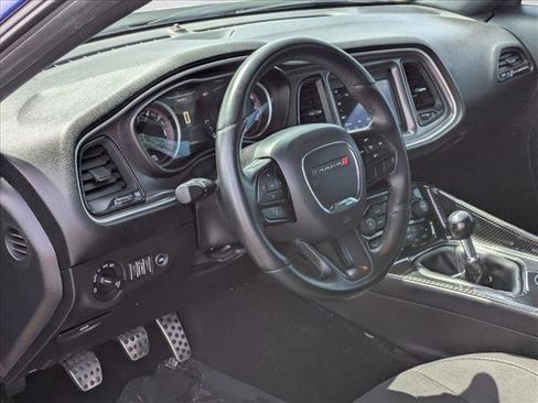 Used 2020 Dodge Challenger R/T RWD image 10