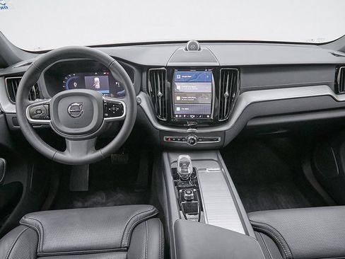 Certified 2025 Volvo XC60 T8 Ultra w/ Protection Package Premier image 27