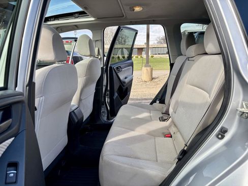 Used 2018 Subaru Forester 2.5i Premium w/ All-Weather Package image 15