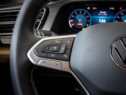 New 2026 Volkswagen Atlas Cross Sport SE FWD image 37