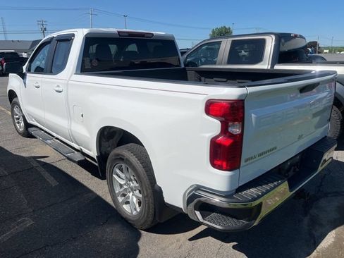 Used 2021 Chevrolet Silverado 1500 LT w/ Z71 Off-Road Package AWD/4WD image 4
