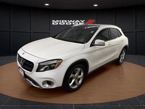 Used 2019 Mercedes-Benz GLA 250 image 2