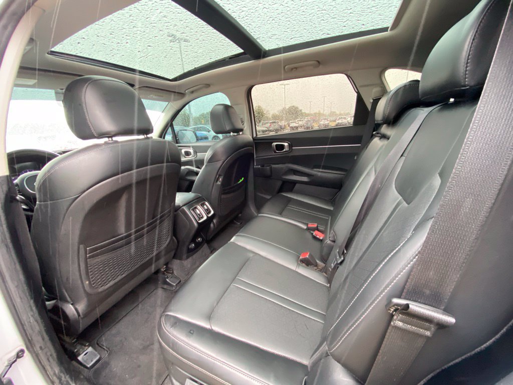 Used 2021 Kia Sorento S w/ Panoramic Sunroof Package AWD/4WD image 23