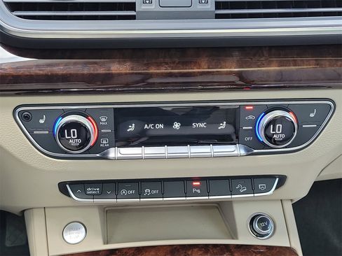 Used 2018 Audi Q5 2.0T Premium Plus w/ Premium Plus Package image 22