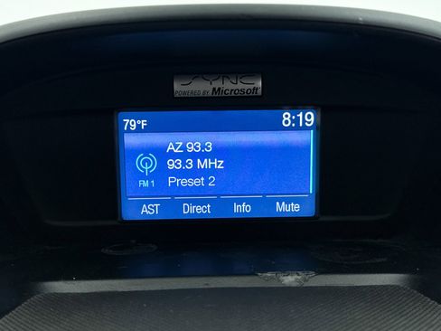 Used 2015 Ford Escape SE image 4